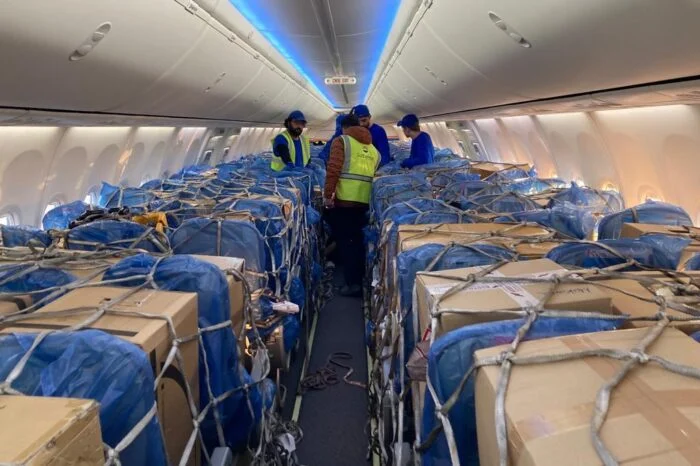 Almanya’dan SunExpress öncülüğünde 450 ton yardım malzemesi getirildi